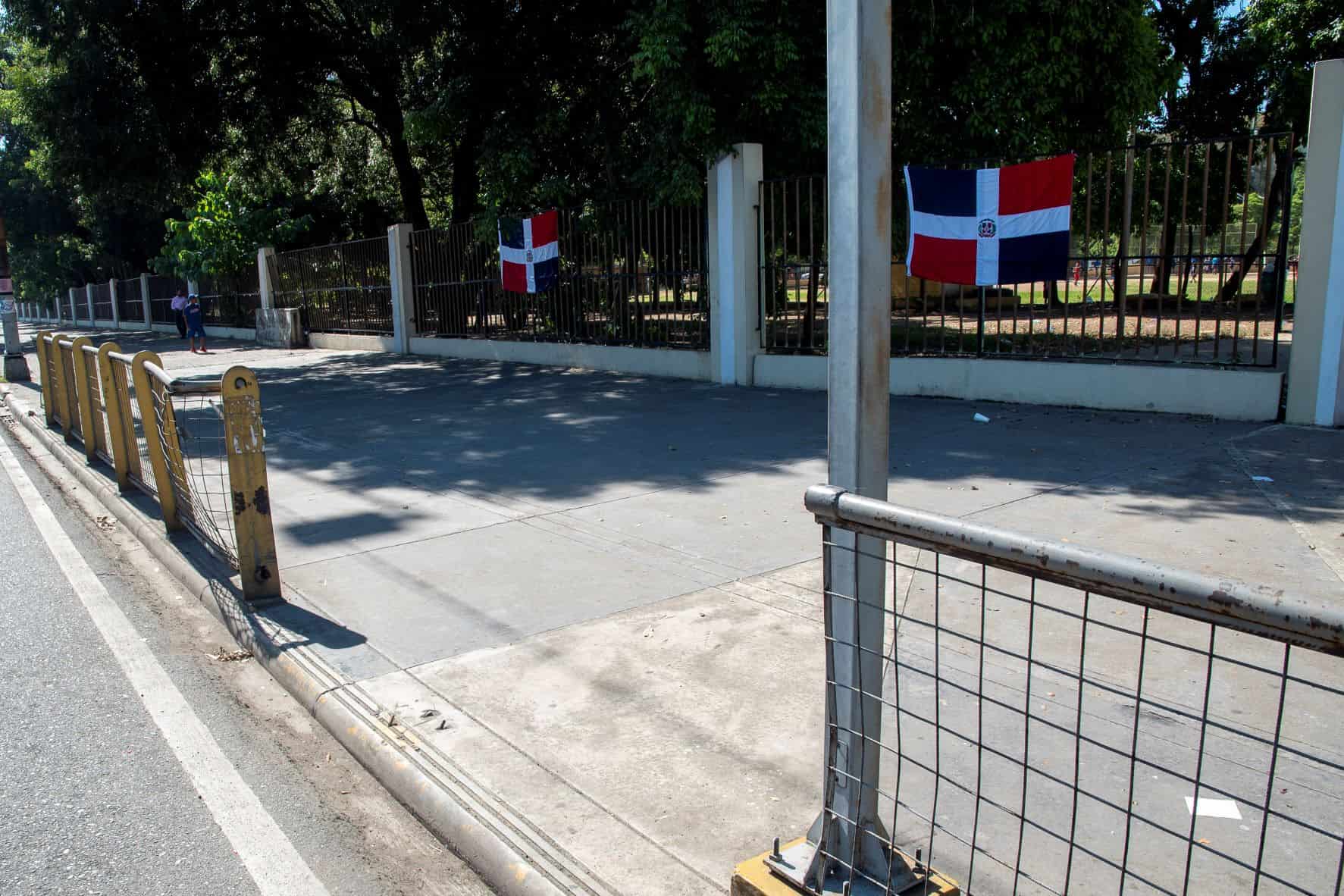 Avenida John F. Kennedy esquina José Ortega y Gasett.