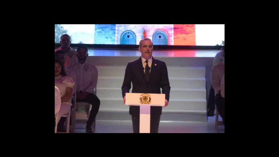 Dirigentes de oposición y gobierno reaccionan en redes sociales al discurso de Abinader