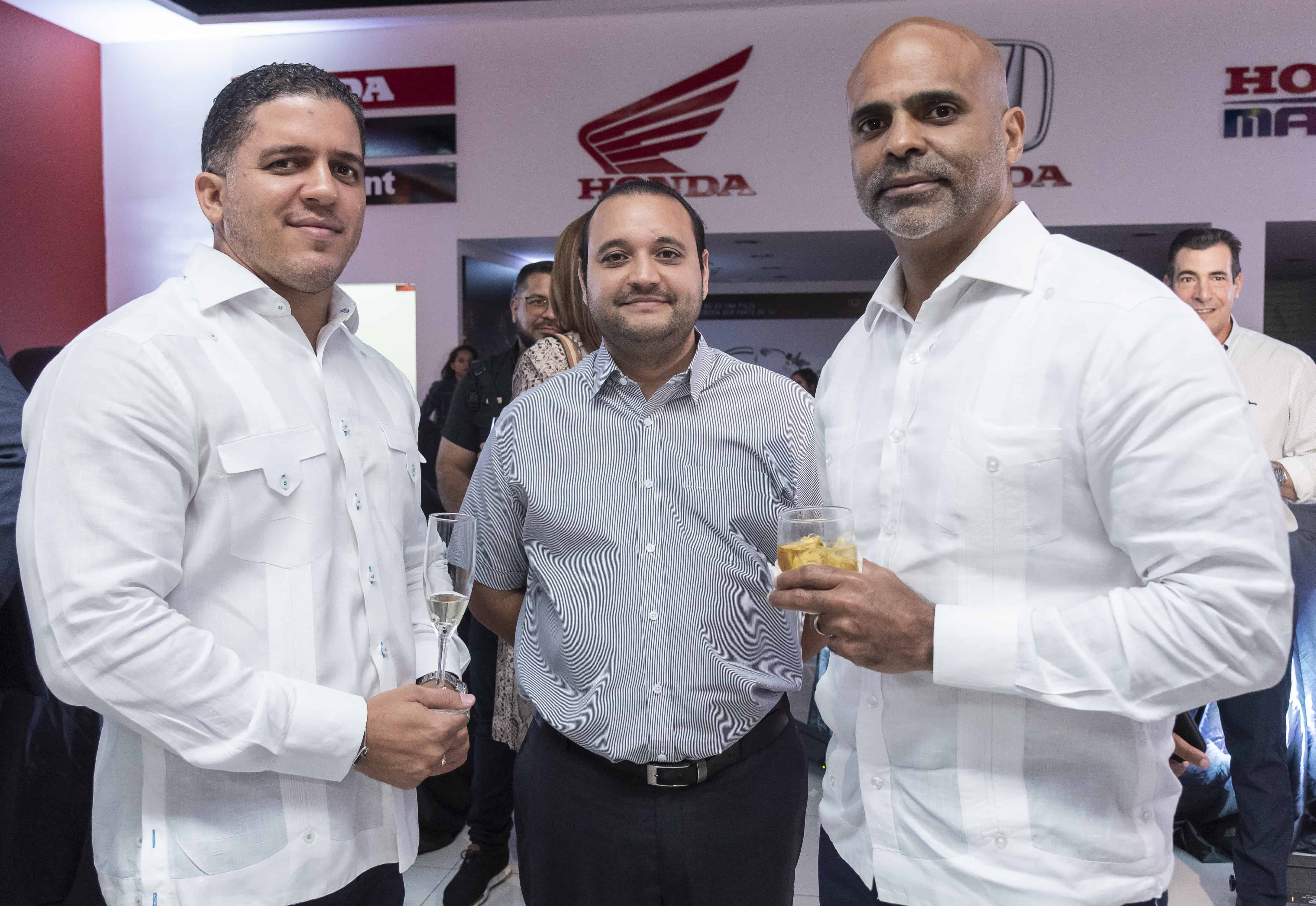 Alan Méndez, Javier Villanueva y Aron Félix.