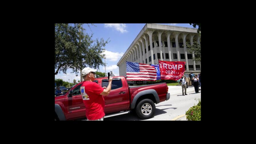 Juez se inclina por revelar parte de la declaración jurada de Mar-a-Lago