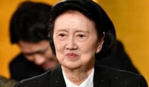 La diseñadora de moda japonesa Hanae Mori muere a los 96 años