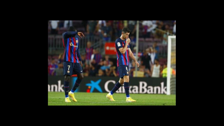 Le Roban reloj al delantero Lewandowski de Barcelona