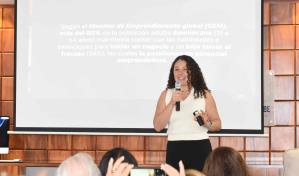 Ministerio de la Mujer presenta programa para capacitar a 500 mujeres