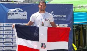 Dominicano G&oacute;mez consigue bronce en nataci&oacute;n en Colombia
