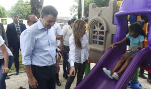 Banco Popular y alcaldía inauguran remozamiento del parque Villa Francisca