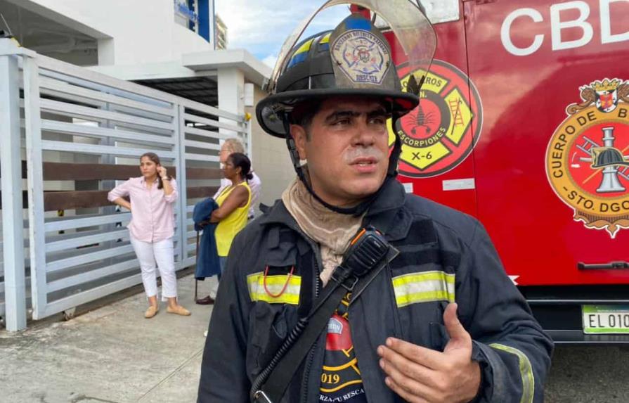 Se registra incendio en torre de la calle Jacinto Mañón en el Distrito Nacional
