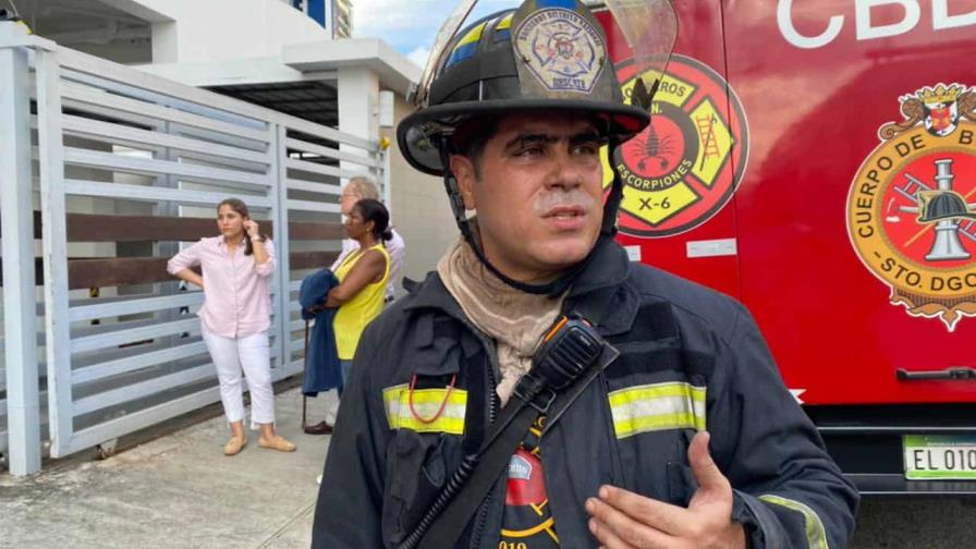 Se registra incendio en torre de la calle Jacinto Mañón en el Distrito Nacional