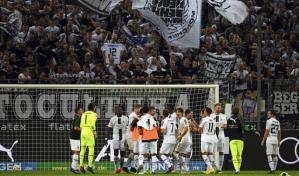 Plea convierte penal y Gladbach supera a Hertha