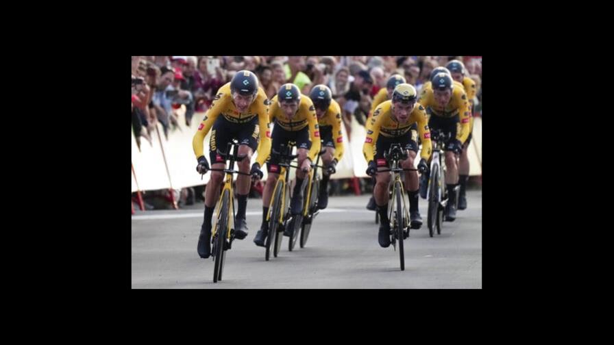Jumbo-Visma, de Roglic, gana la 1ra etapa de Vuelta a España