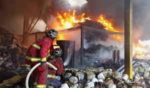 Venezuela recibe m&aacute;s insumos para enfermos renales tras p&eacute;rdidas por incendio