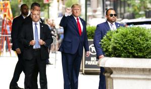 Trump insinúa acciones legales por la redada en su mansión de Mar-a-Lago