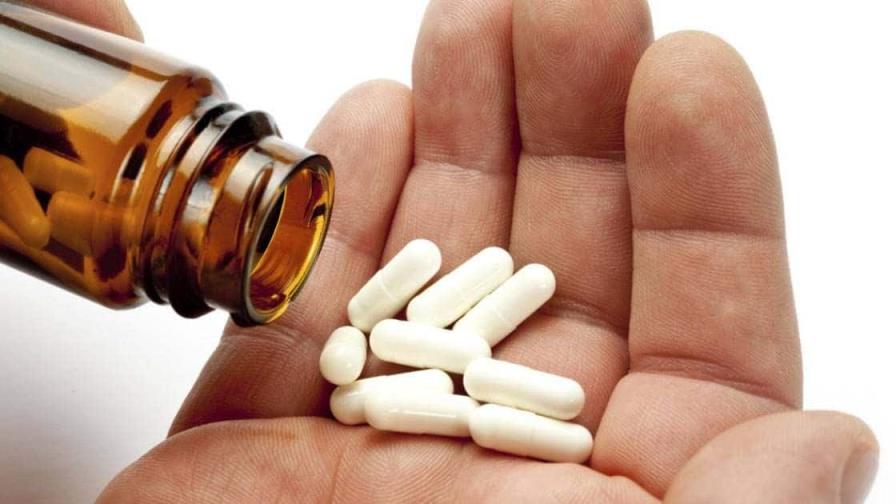 Consumió altas dosis de vitamina B y ahora no puede caminar