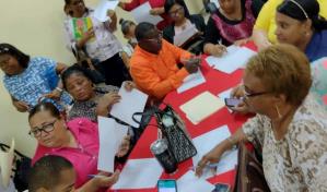 Realizan consulta comunitaria para conocer problemas de aprendizaje de estudiantes