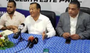 Conatra anuncia plan de movilidad eléctrica para taxis