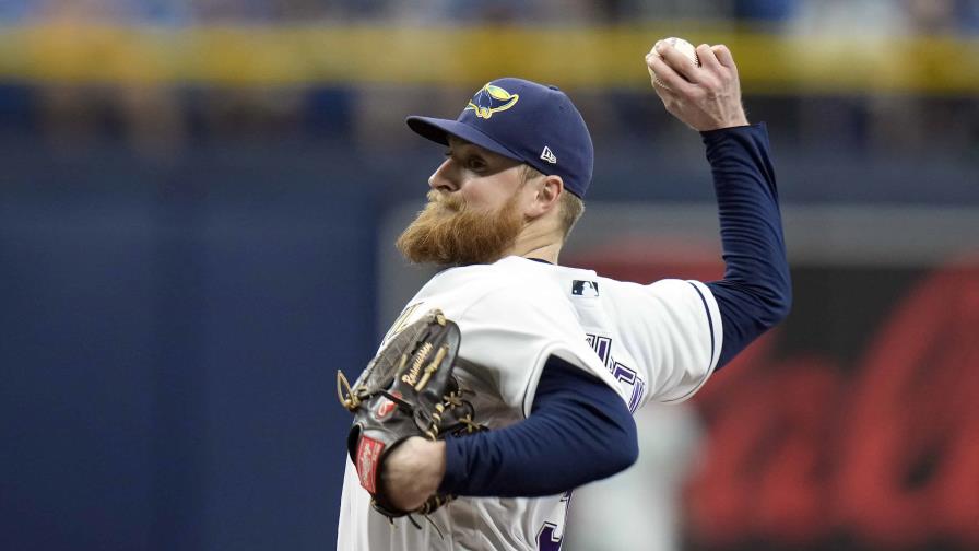 Rasmussen lanza sin hit hasta la 6ta; Rays vencen a Reales Rasmussen lanza sin hit hasta la 6ta; Rays vencen a Reales