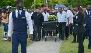 Duncan se devolvió a buscar una cadena que se le cayó durante incidente, según un amigo