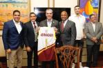 Abinader recibe representantes de Los Truenos del Distrito, campeones de la LND Abinader recibe representantes de Los Truenos del Distrito, campeones de la LND