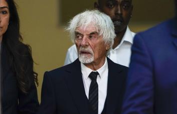 Exjefe de Fórmula Uno Bernie Ecclestone niega cargos de fraude