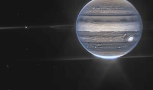 Nuevo telescopio espacial muestra las auroras de Júpiter, pequeñas lunas