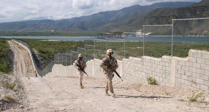 República Dominicana avanza en construcción de muro en frontera con Haití