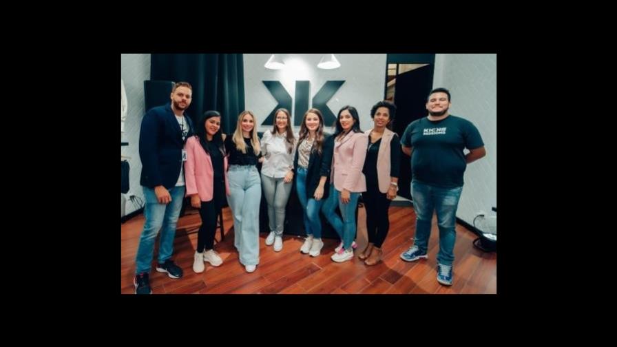 KICKS inaugura su segunda tienda, ahora en Megacentro