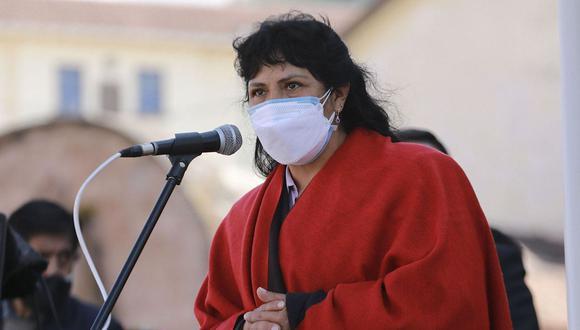 Fiscalía pide 36 meses de impedimento de salida para la primera dama de Perú