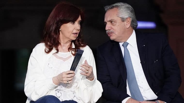 Gobierno argentino condena “persecución judicial” a Cristina Fernández