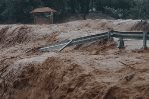 Video | Crecida de río deja incomunicadas varias localidades en Jarabacoa