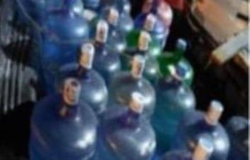 Apresan hombre con 24 botellones de clerén en Higüey, provincia La Altagracia
