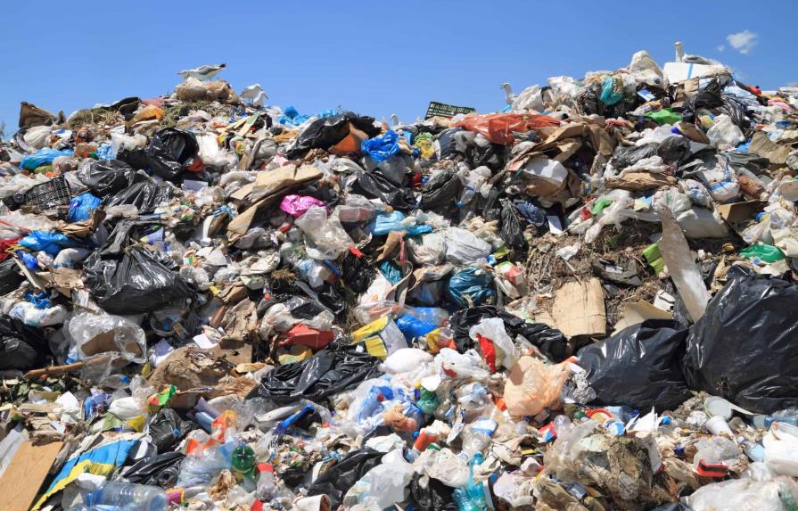 Costa Rica se une a coalición para limitar consumo y producción de plástico