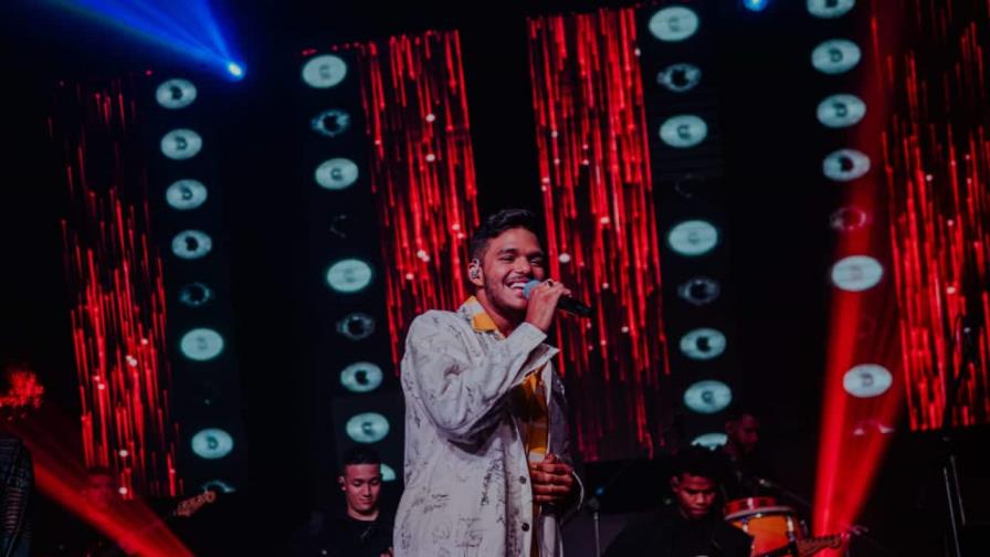 Yohan y su banda hicieron sentir el Jet Set en los Los 40 Summer Fest