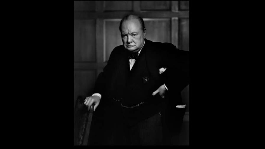 Buscan con ayuda del público una histórica foto de Churchill robada en Canadá