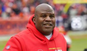 Bieniemy sigue esperando su oportunidad como entrenador