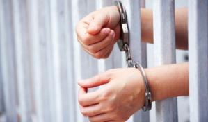 Arrestan por fraude a tres líderes de red internacional de yoga