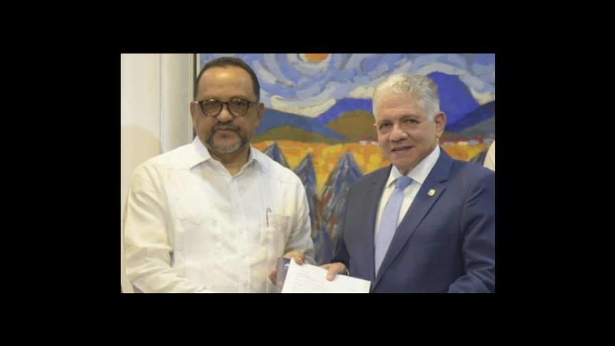 Poder Ejecutivo someterá al Congreso proyecto para abaratar pasajes aéreos Poder Ejecutivo someterá al Congreso proyecto para abaratar pasajes aéreos