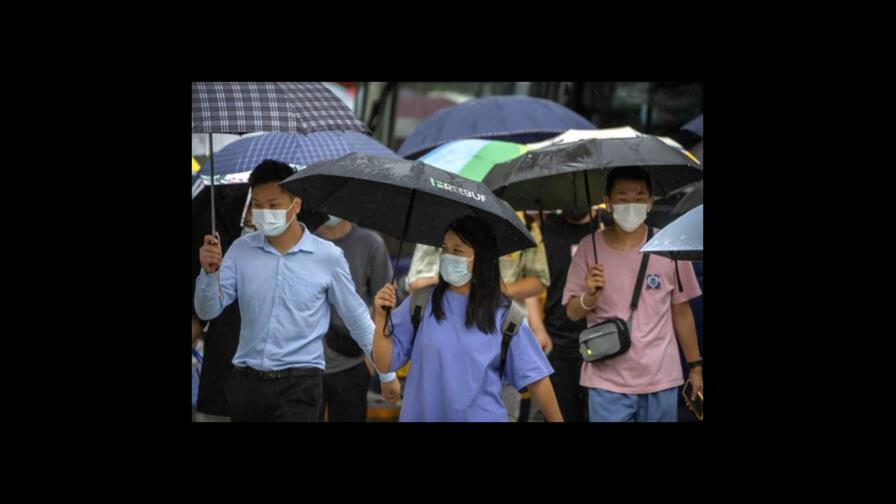 Disminuyen contagios y muertes por COVID-19 en el mundo, dice OMS