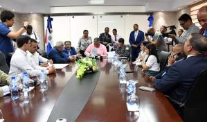 Estos son los comercios que darán descuentos a policías y cómo será el proceso