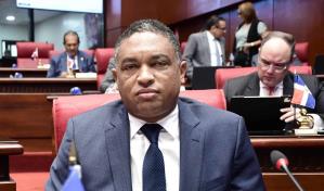 Senador Yván Lorenzo niega que exista en el país un concepto antihaitiano