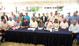 Gobierno construirá 50 apartamentos para familias de La Yuca, en Los Ríos