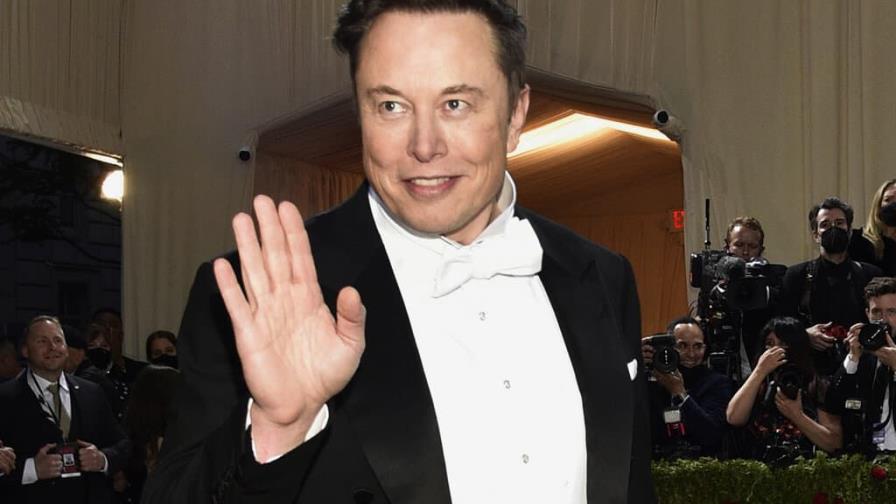 SpaceX y T-Mobile crean alianza para conectar áreas remotas con satélites SpaceX y T-Mobile crean alianza para conectar áreas remotas con satélites