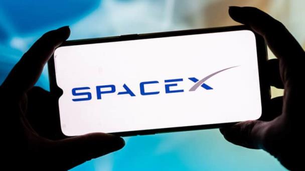 SpaceX y T-Mobile presentan plan satelital para acabar con las zonas muertas
