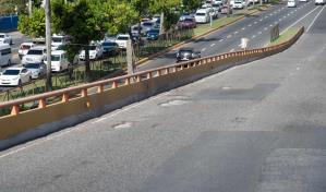 Pavimento del elevado de la Wiston Churchill está deteriorado