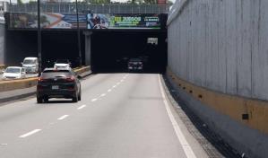 Obras Públicas repone parrillas en túnel de Las Américas