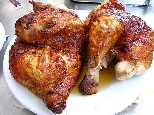 ¿Es recomendable consumir la piel del pollo?