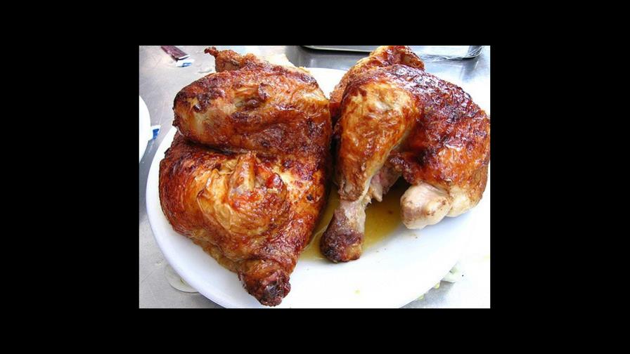 ¿Es recomendable consumir la piel del pollo?