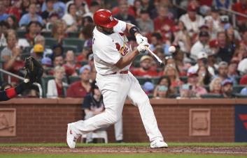 VIDEO | Sigue el camino de Albert Pujols rumbo a los 700 jonrones