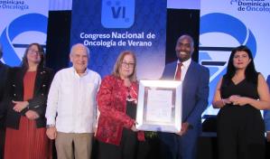 Reconocen a la Liga Dominicana Contra el Cáncer por su 80 aniversario