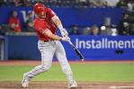 Mike Trout impone marca de anotadas en Angelinos, que vencen a Azulejos
