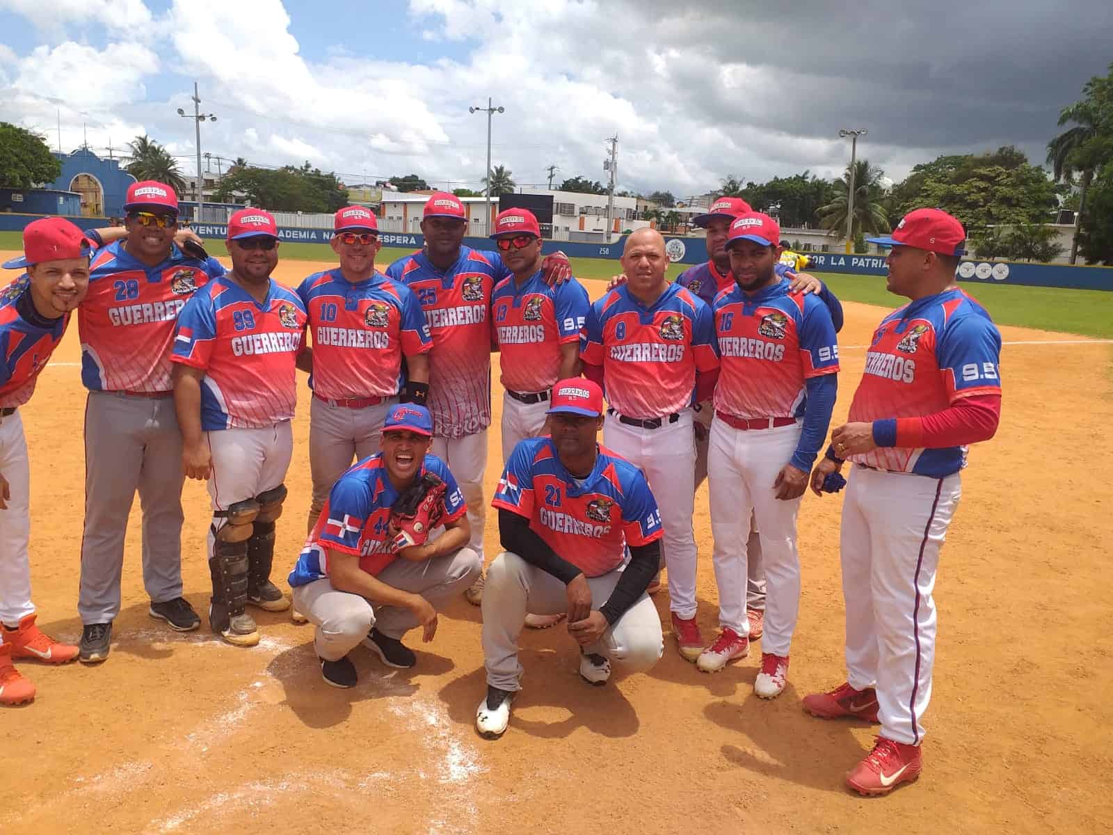 Los Guerrero-09 y Sobrevivientes-06 se enfrentan a la 1:30 de la tarde en el estadio del Darío Contreras, en la cuarta jornada de Lisoa.