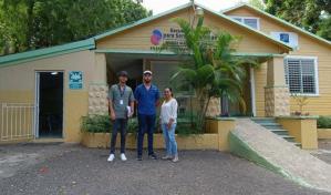 Ministerio de Vivienda asume reparación de la escuela para sordos de Santiago